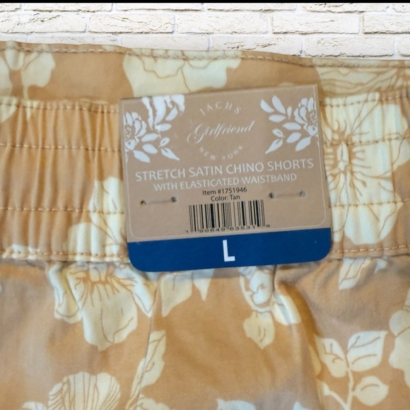JACHS Girlfriend Tan Floral Women's Shorts Size Large - Picture 3 of 4